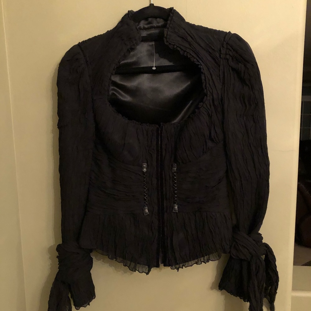 Elie Tahari black top